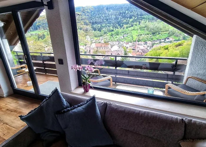 Miu's Roof Apartment